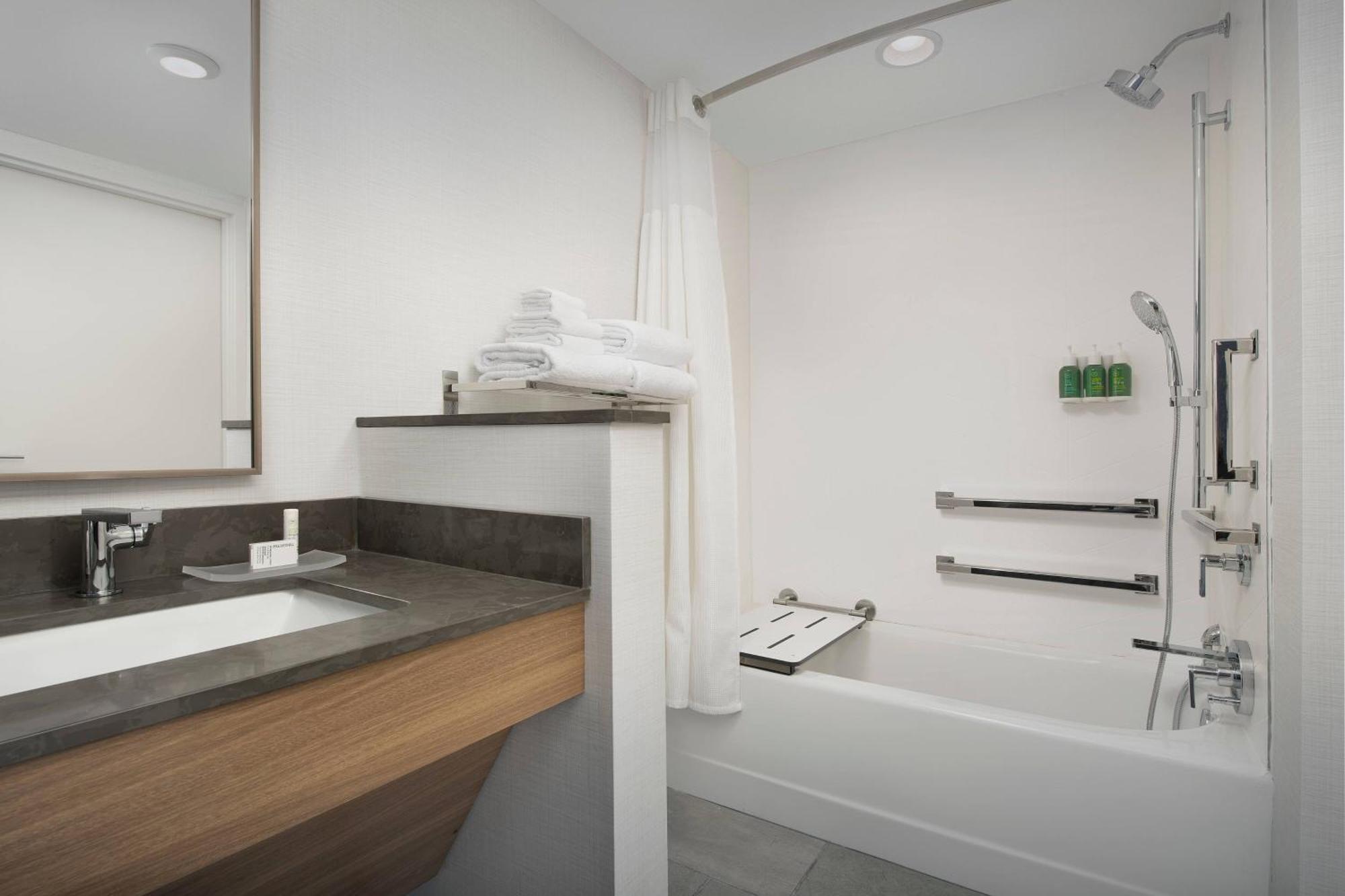 Fairfield Inn & Suites Nashville Near Vanderbilt Экстерьер фото